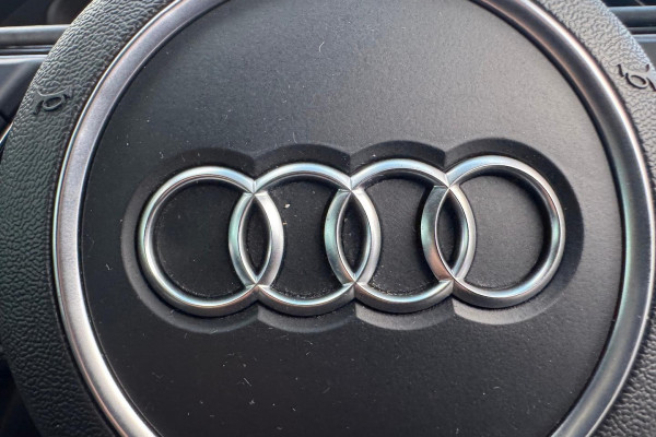 2017 Audi A4 B9 Sport Sedan Image 22