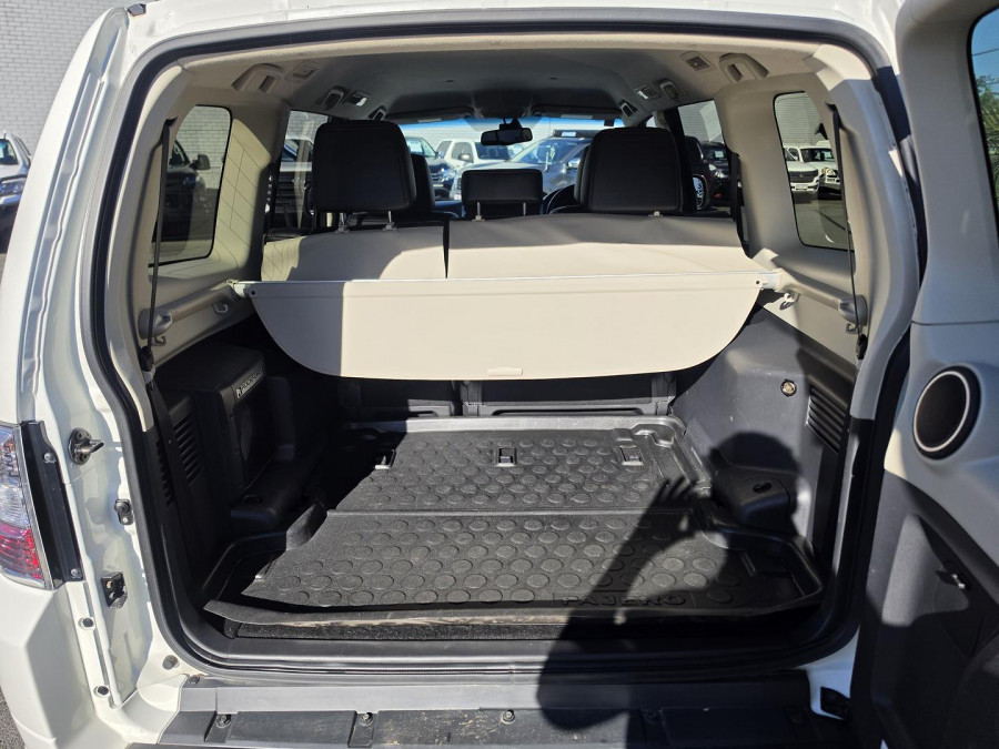 2021 MY22 Mitsubishi Pajero NX GLS SUV Image 16