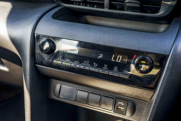 2023 Toyota Yaris Cross MXPB10R GX SUV Image 19