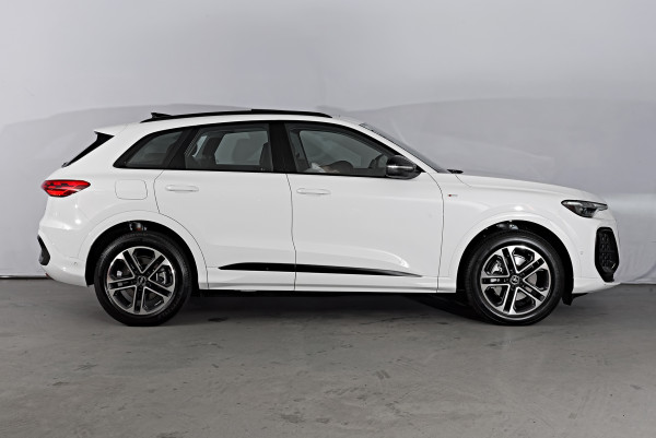 2025 Audi Q5 GU TFSI 150kW SUV image 3
