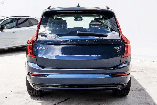 2025 MY26 Volvo XC90 L Series Ultra B5 Dark SUV Image 3