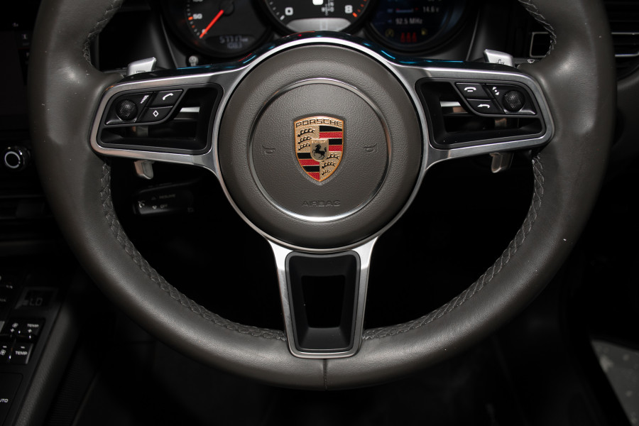 2021 Porsche Macan SUV Image 17