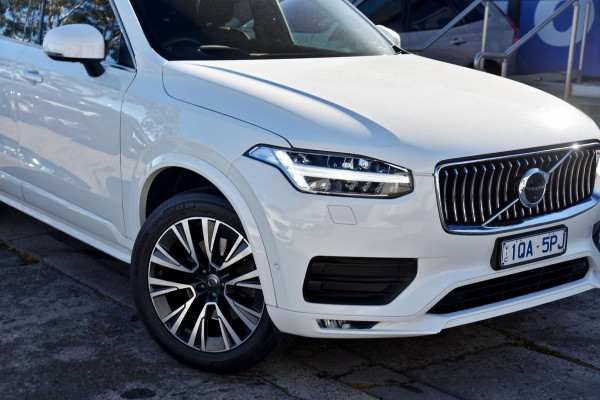 2021 Volvo XC90 L Series T6 Momentum SUV Image 2