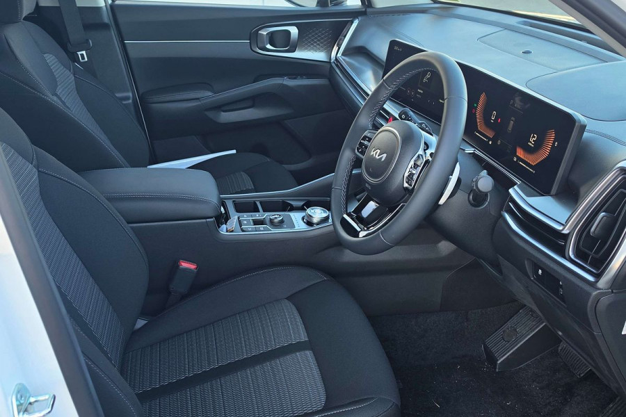 2025 Kia Sorento MQ4 PE HEV Sport SUV Image 13
