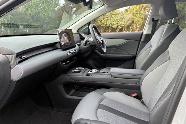 2026 MG MG4 AH4E Essence 64 Hatch Image 11