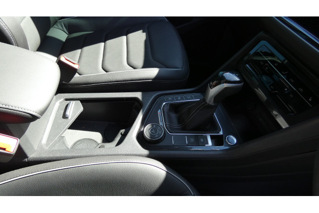 2024 Volkswagen Tiguan AX MY24 162TSI R-LINE SUV Image 15