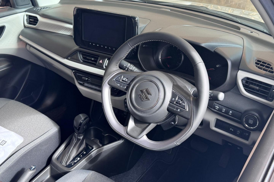2025 Suzuki Swift UZ Hybrid Hatch Image 13