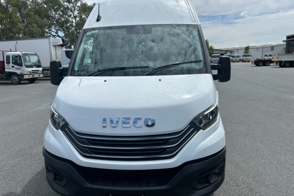 2024 MY22 Iveco Daily E6 Van