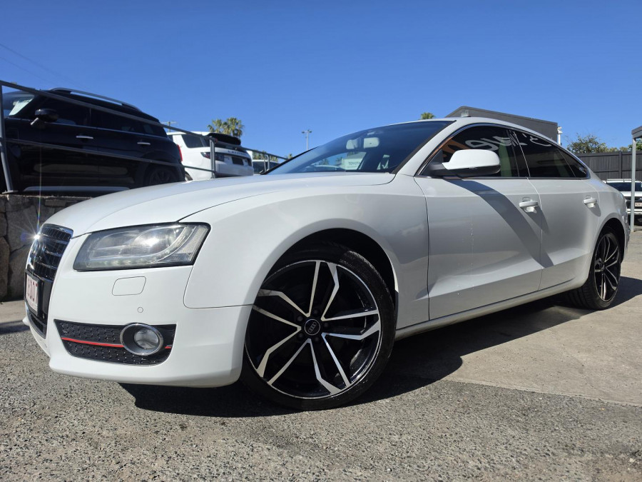2012 Audi A5 8T  Hatch Image 1