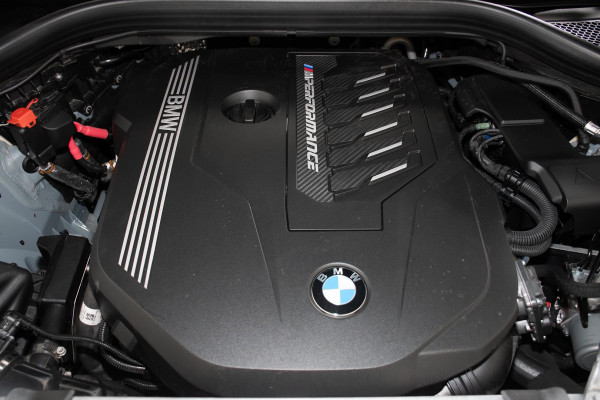 2022 BMW X4 G02 LCI M40i SUV image 25