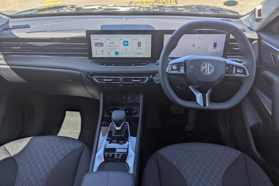 2024 MY24.5 MG HS AS33 Vibe SUV Image 7