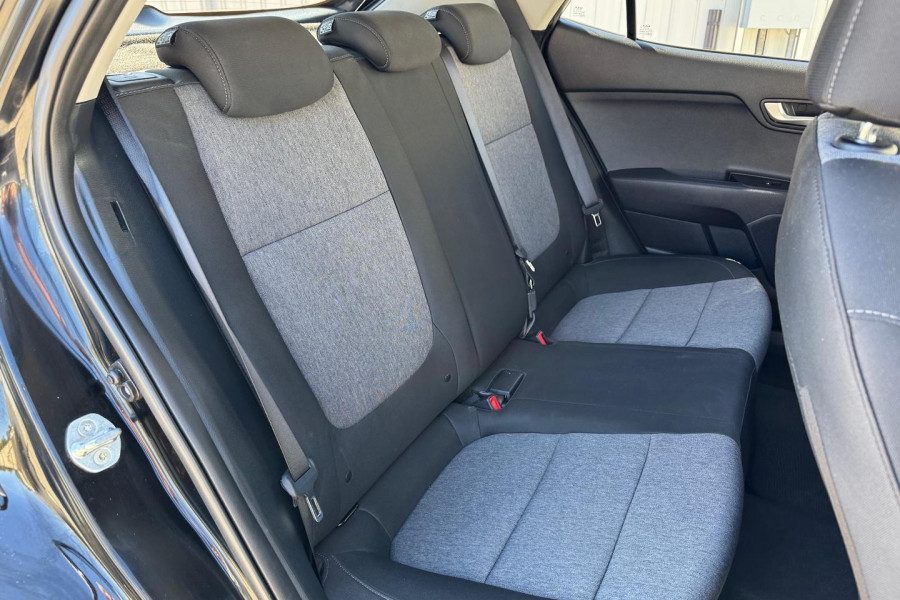 2021 MY22 Kia Stonic YB S SUV Image 23