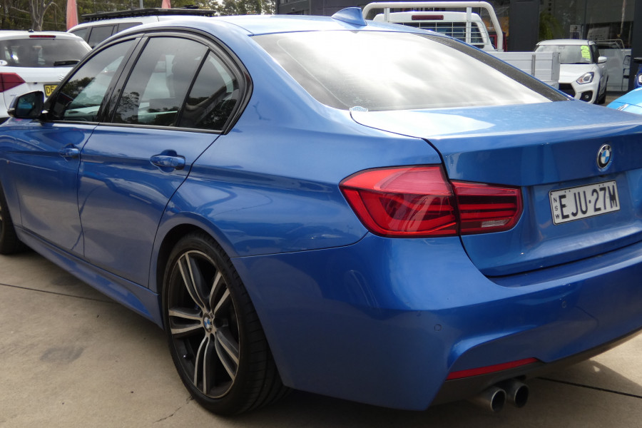2016 BMW 330i F30 LCI LUXURY LINE Sedan Image 8
