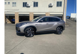 2024 MY24.5 MG HS AS33 Essence SUV