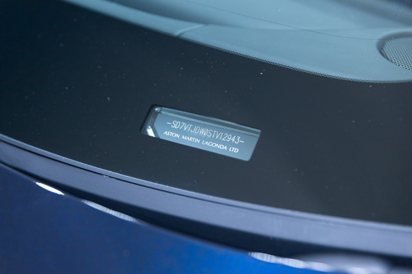 2025 Aston Martin DBX  707 SUV Image 10