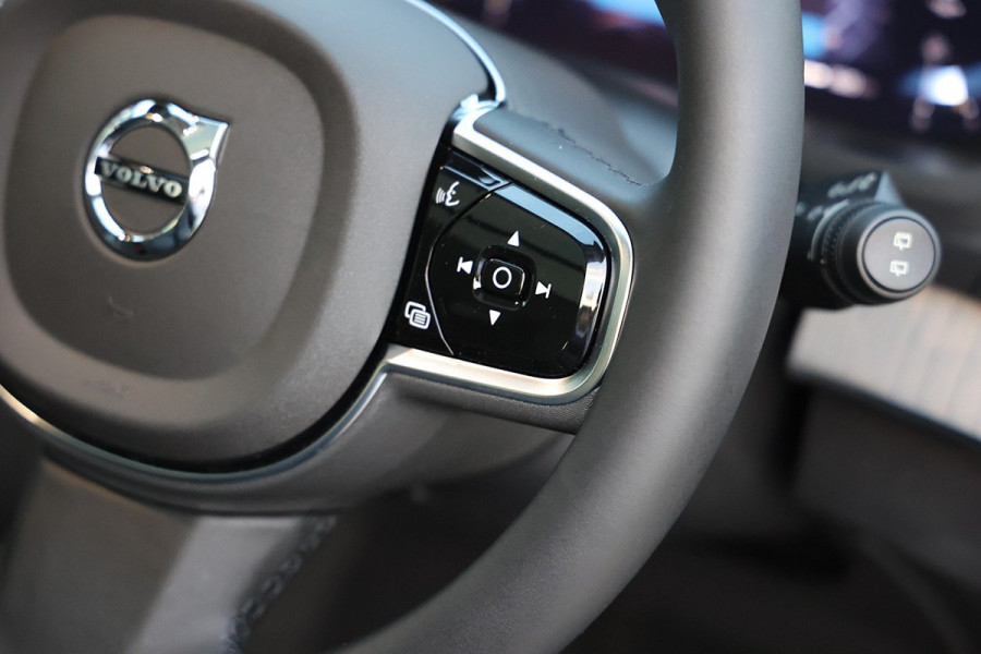 2024 MY25 Volvo XC90 L Series Ultra B6 Bright SUV Image 9