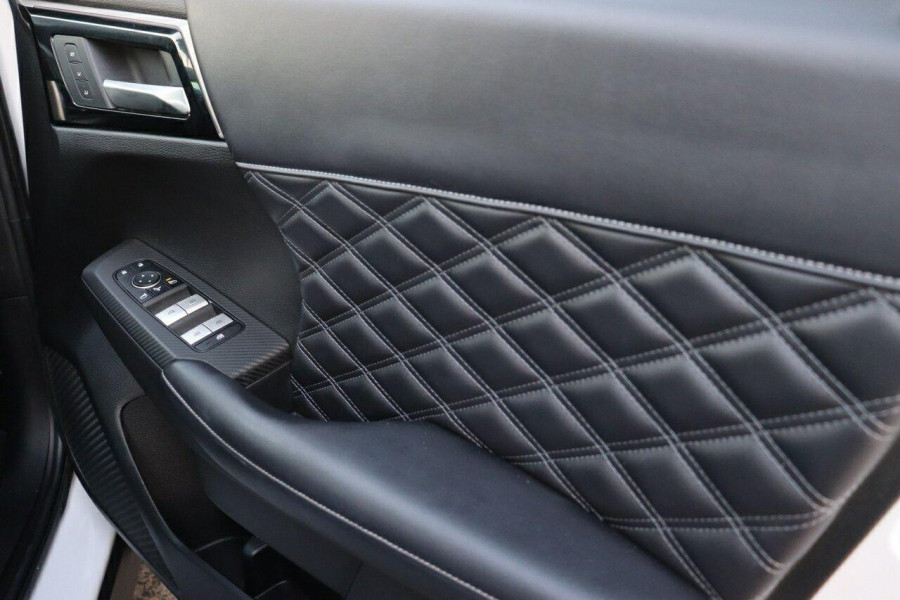 2022 Mitsubishi Outlander ZM Exceed Tourer SUV Image 15