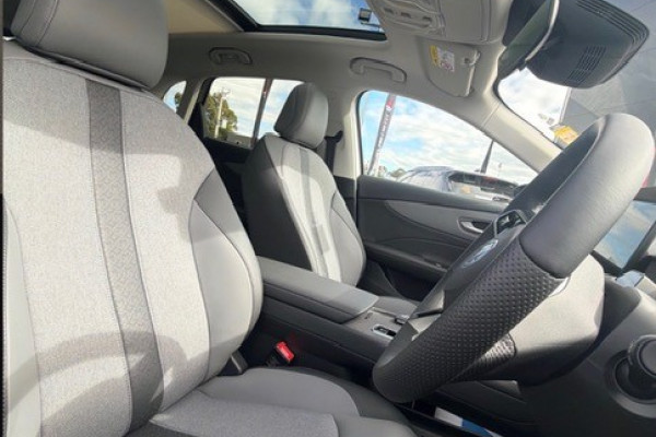 2025 MG MGS5 EV ZS3EM Essence 62 SUV Image 6