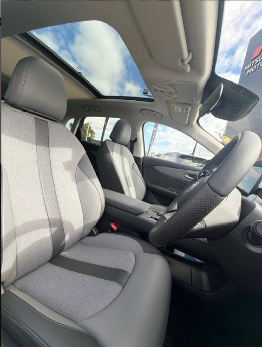 2025 MG MGS5 EV ZS3EM Essence 62 SUV Image 6