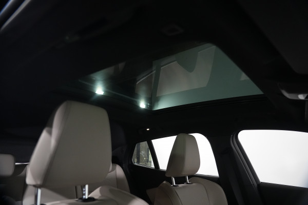 2025 BMW iX2 xDrive30 M Sport SUV image 25