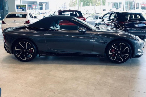 2024 MY24.5 MG Cyberster EC32  Convertible