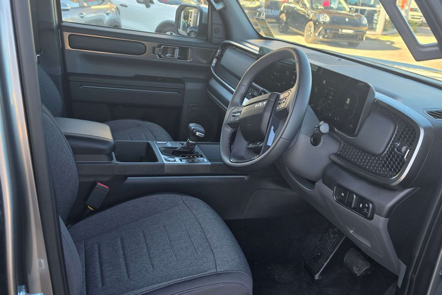 2025 MY26 Kia Tasman TK SX Ute Image 11
