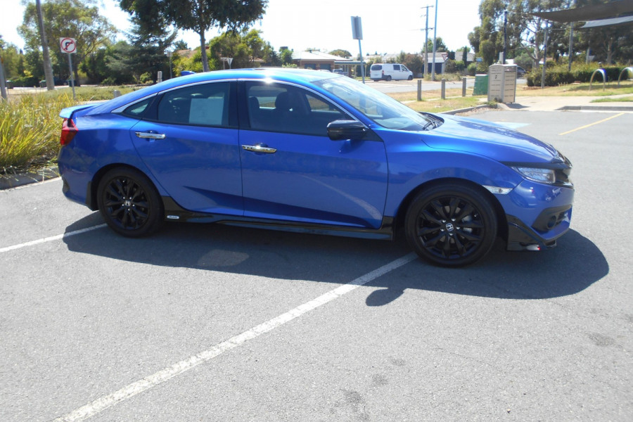 2017 MY16 Honda Civic 10th Gen RS Sedan Image 6
