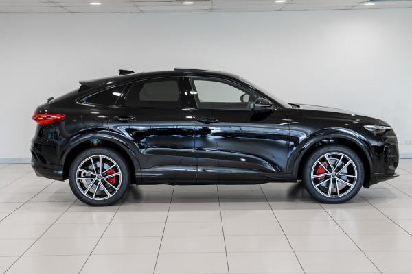 2026 Audi Q5 e-hybrid 270kW SUV image 3