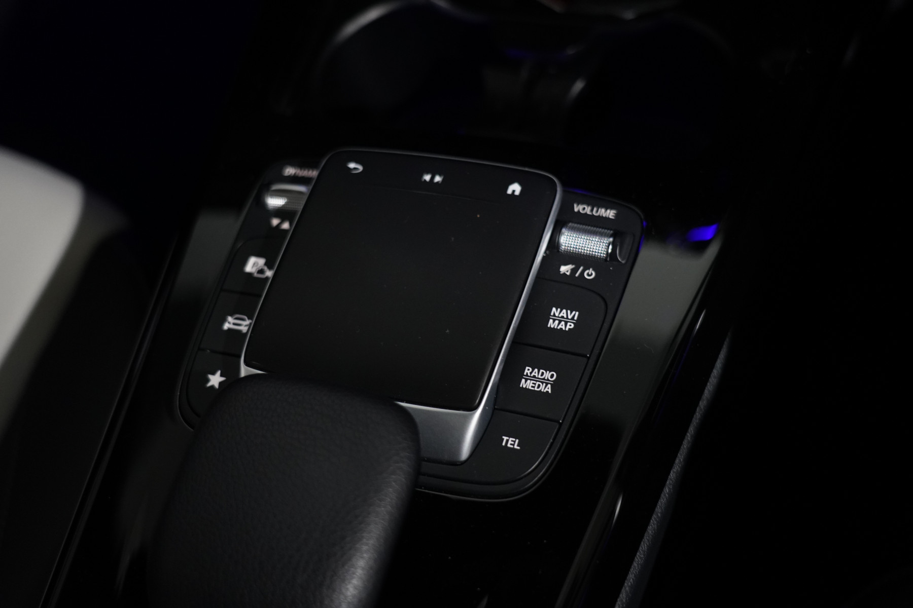 2022 Mercedes-Benz Cla 200 Coupe Image 16