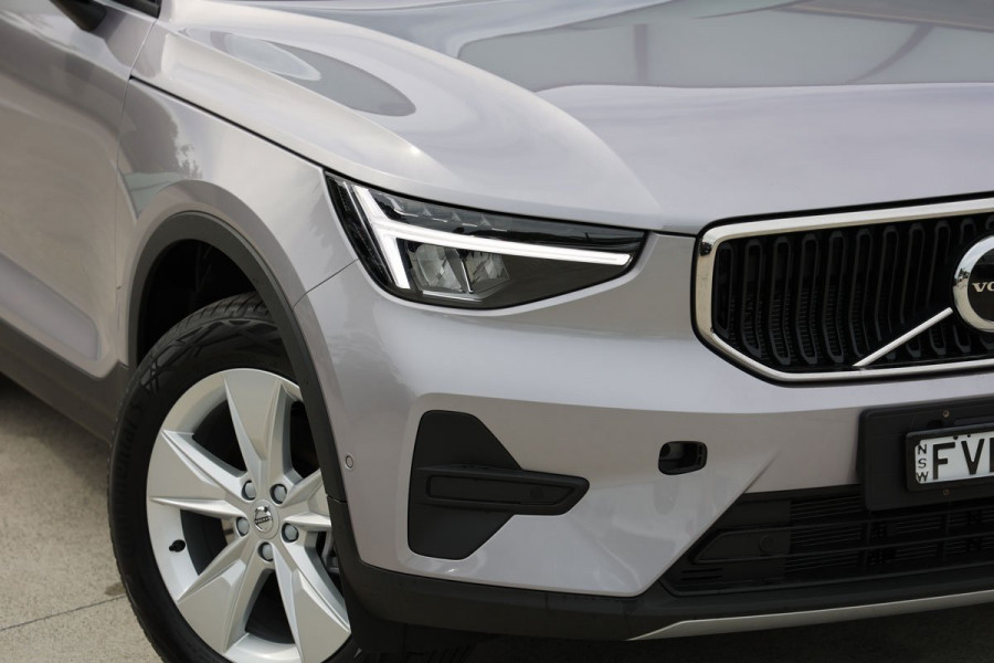 2025 MY26 Volvo XC40 XZ Plus B4 SUV Image 2