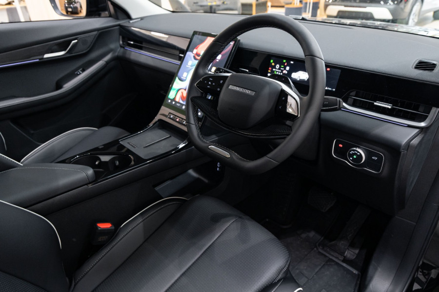 2026 Jaecoo J5  EV Summit SUV