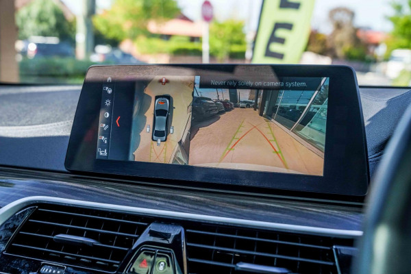 2017 BMW 5 Series G30 520d Luxury Line Sedan Image 14