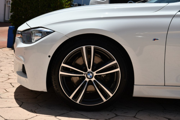 2014 BMW 3 Series F30 MY0814 328i Sedan Image 5
