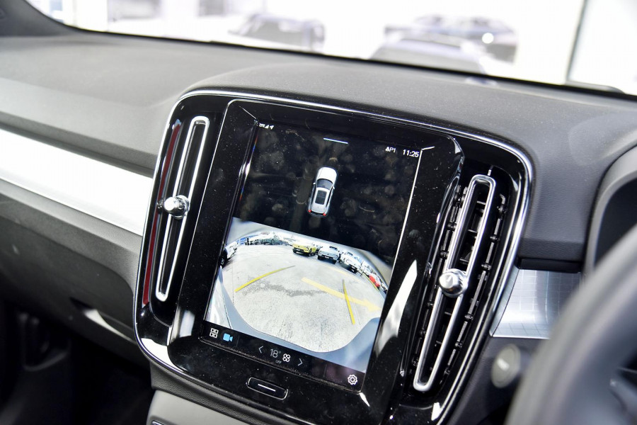 2024 MY25 Volvo XC40 XZ Plus B4 SUV Image 7