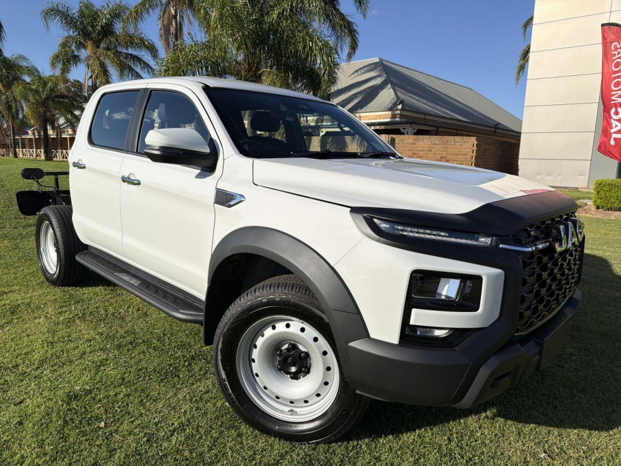 2026 JAC T9  Tradepro Cab Chassis Image 1