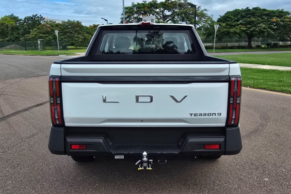2025 LDV Terron 9 EKK1C Evolve Ute Image 13