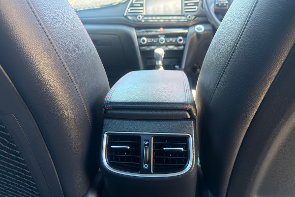 2020 Hyundai Elantra AD.2 Sport Sedan Image 21