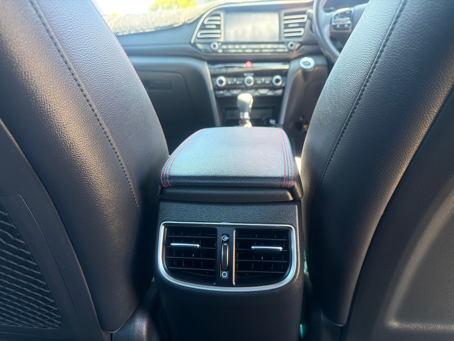 2020 Hyundai Elantra AD.2 Sport Sedan Image 21