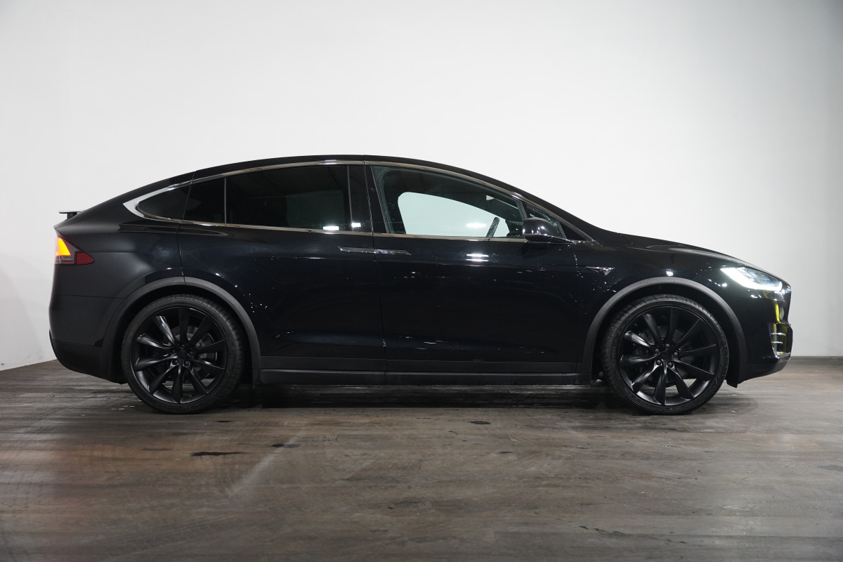 2018 Tesla Model X X 75d (75xb) SUV Image 4