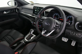 2019 Kia Cerato Hatch BD GT Hatchback Image 5