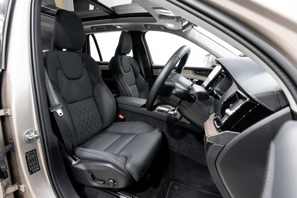 2025 Volvo XC90 L Series B5 Plus 2.0Pmht SUV Image 18