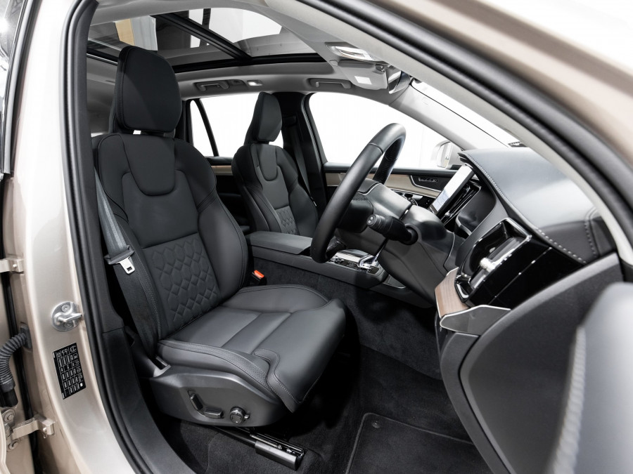 2025 Volvo XC90 L Series B5 Plus 2.0Pmht SUV Image 18