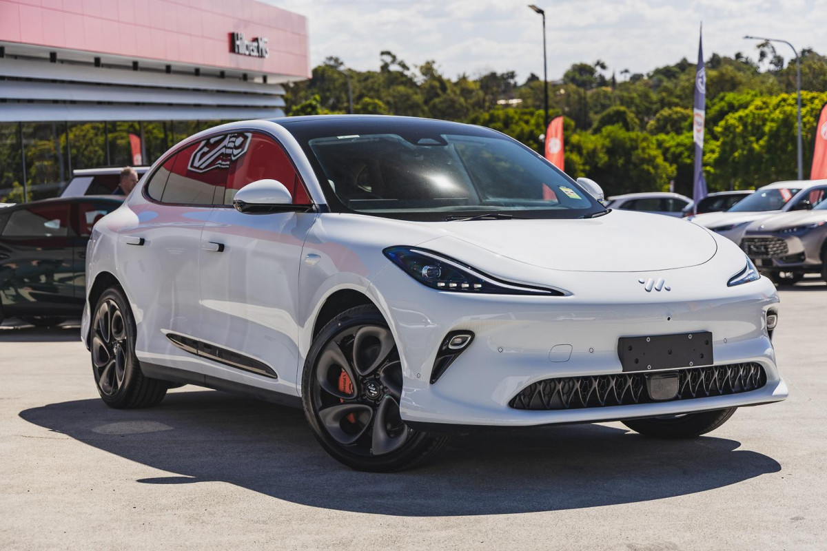 2025 MG IM6 S12L Platinum SUV