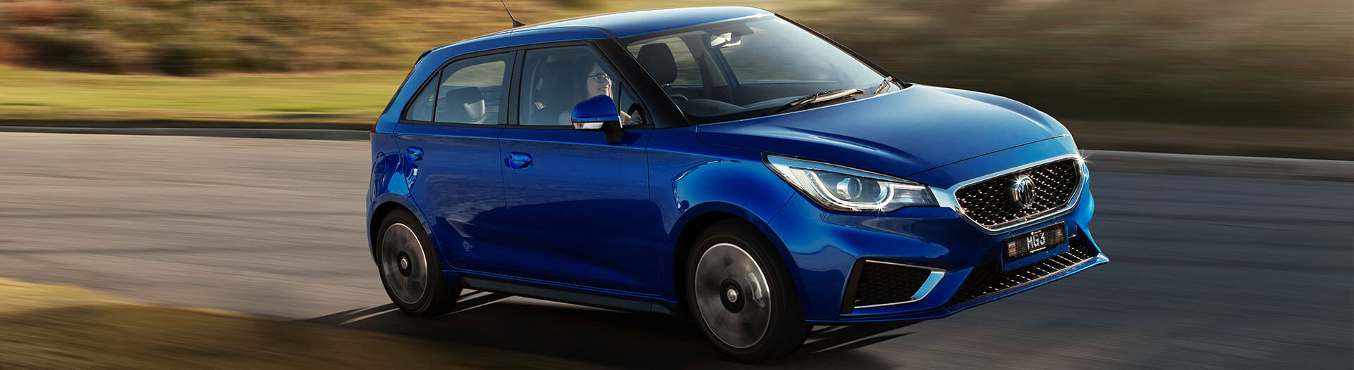MG MG3 in blue