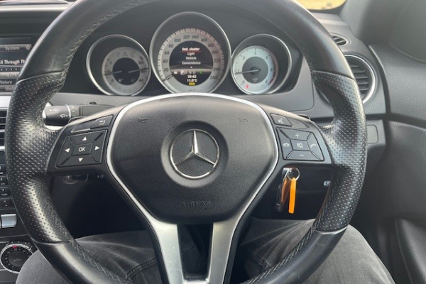 2013 Mercedes-Benz C-Class C250 Coupe Image 8