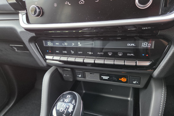 2026 Isuzu MU-X RJ LS-T SUV Image 19
