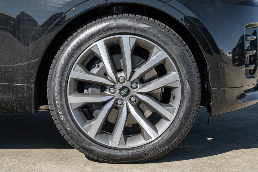 2026 Land Rover Discovery Series 5 D350 Dynamic SE SUV