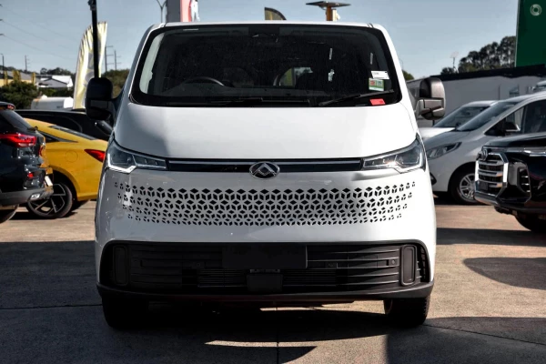 2026 LDV Deliver 7   Van Image 2