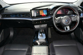 2024 MG MG5 AP32 Essence Sedan