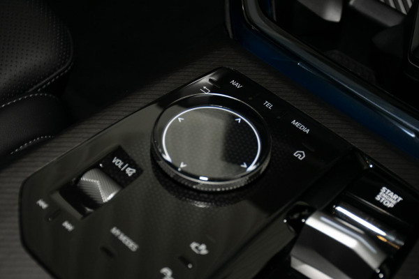 2025 BMW X3 G45 40d xDrive SUV image 15